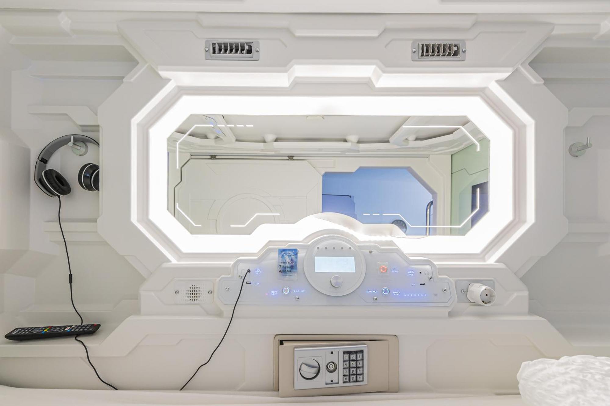 Space Home Apartment - Downtown Виена Екстериор снимка